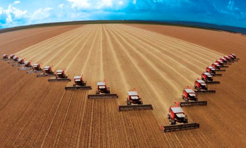 Ampliação da área de soja aquece demanda por máquinas agrícolas
