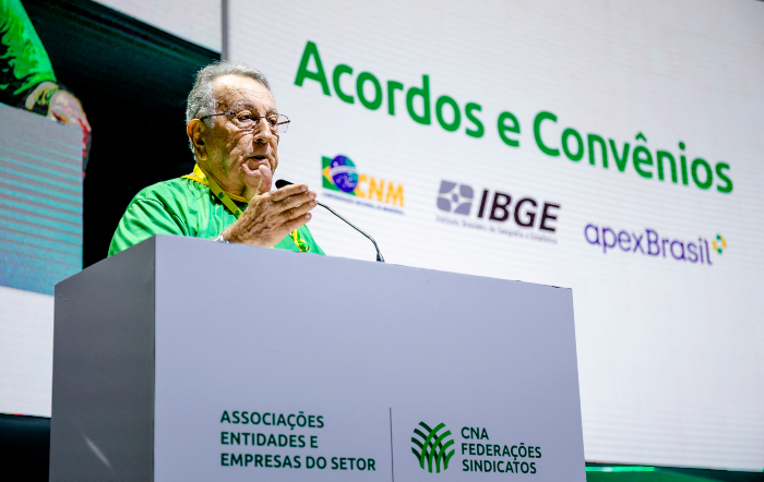 Presidente da CNA afirma que o Brasil precisa se posicionar como líder mundial