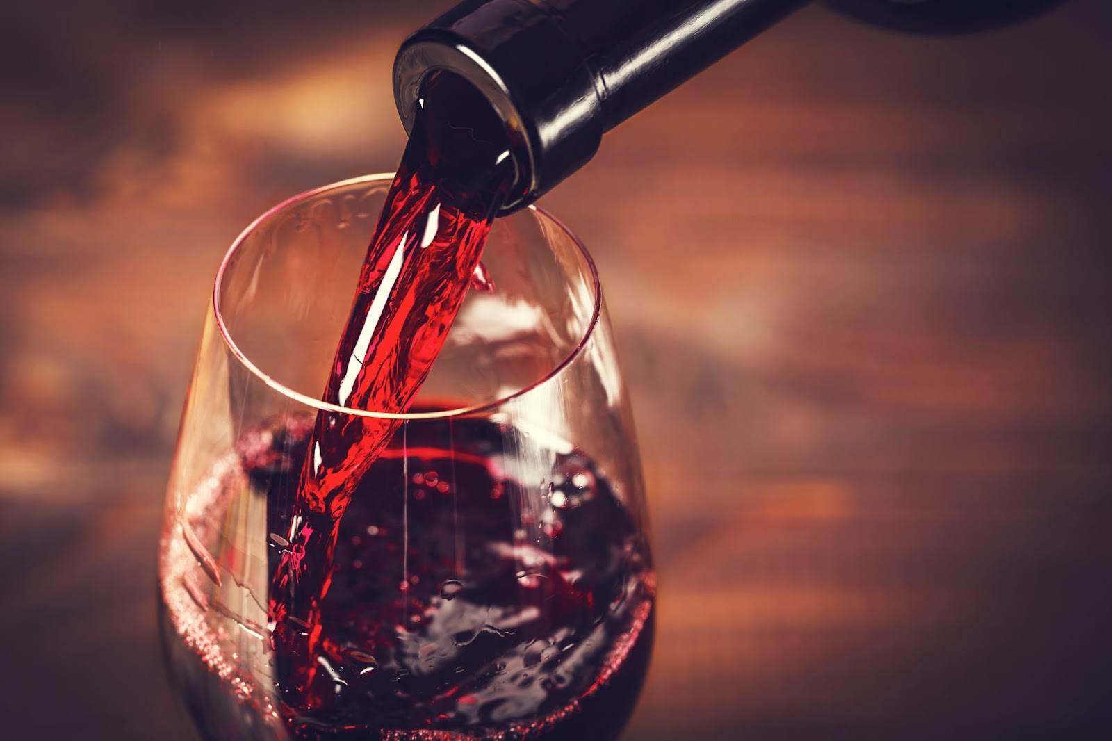Mistérios do vinho: especialista desmistifica mitos sobre a bebida