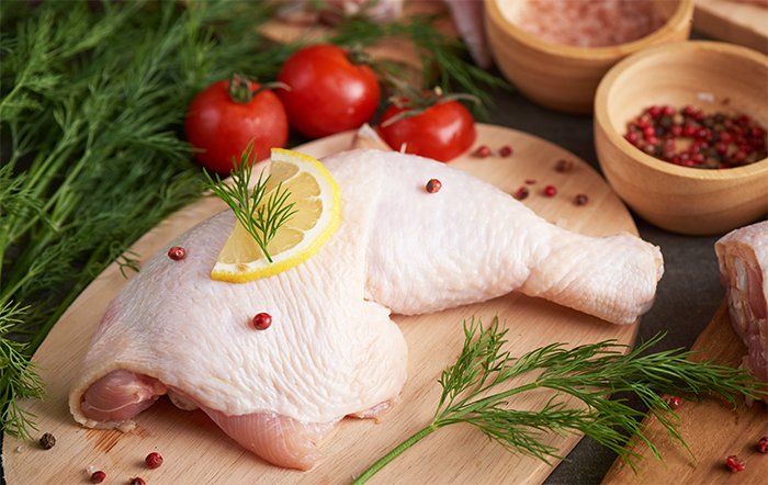 Carne de frango amplia competividade em relação à suína em 6%, mas perde para a de boi